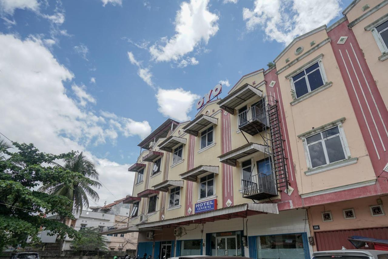 Oyo 448 Hotel Central Palembang Exterior photo